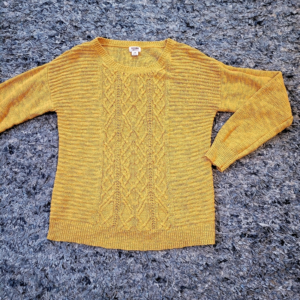 Women's Yellow/Gold Sweater